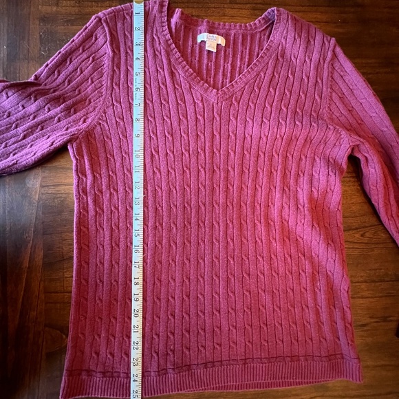 Croft & Barrow Cable Knit Wine V-neck Pullover Sweater Long Sleeve, Size Large - Picture 10 of 12